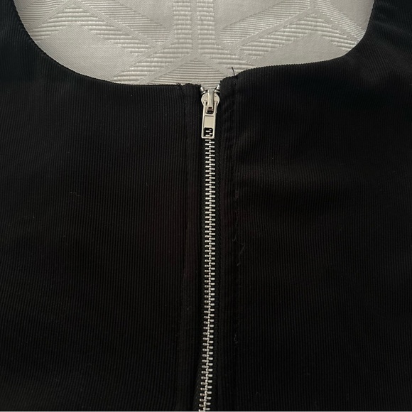 Black Corset Tank | The Latest Scoop - Picture 5 of 7